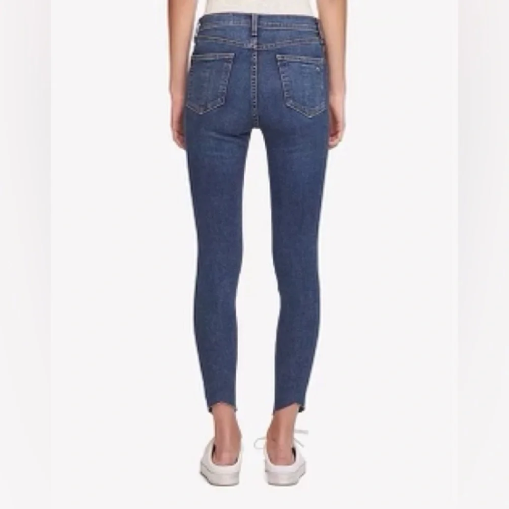 Dark wash jeans they are skinny they’re stretchy they’re soft so comfortable to - Picture 7 of 8